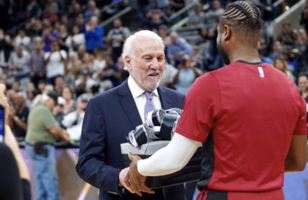 他战术库中 他战术库中