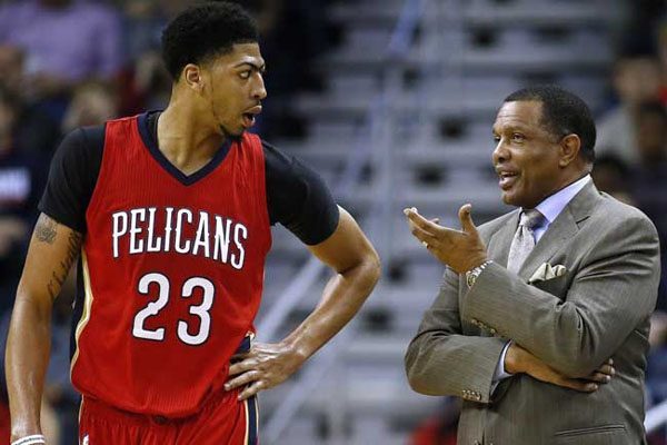 能在防守端 能在防守端