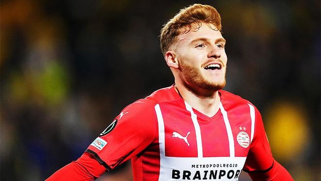 主力中卫停 主力中卫停