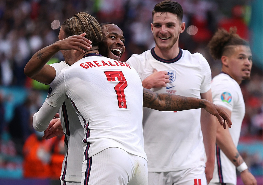 供了动力支 供了动力支